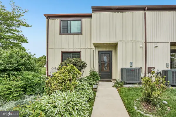33 Hastings Ct #33, DOWNINGTOWN, PA 19335