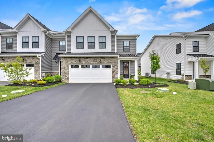 587 Trifecta Rd, Downingtown, PA 19335 - #2