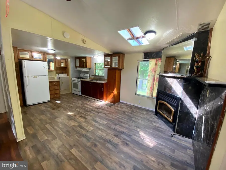 6 Londonderry Ct, Cochranville, PA 19330 - #3