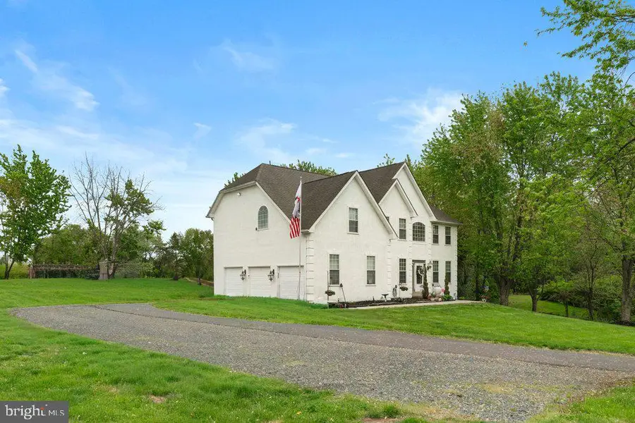 32 Meadow Ln, Pottstown, PA 19465 - #3