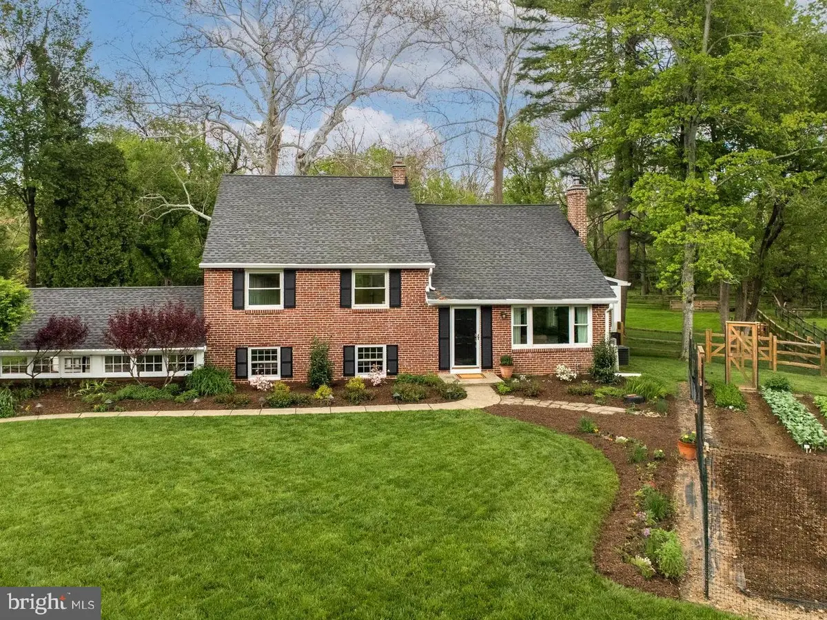 236 Anthony Wayne Dr, Wayne, PA 19087 - #1