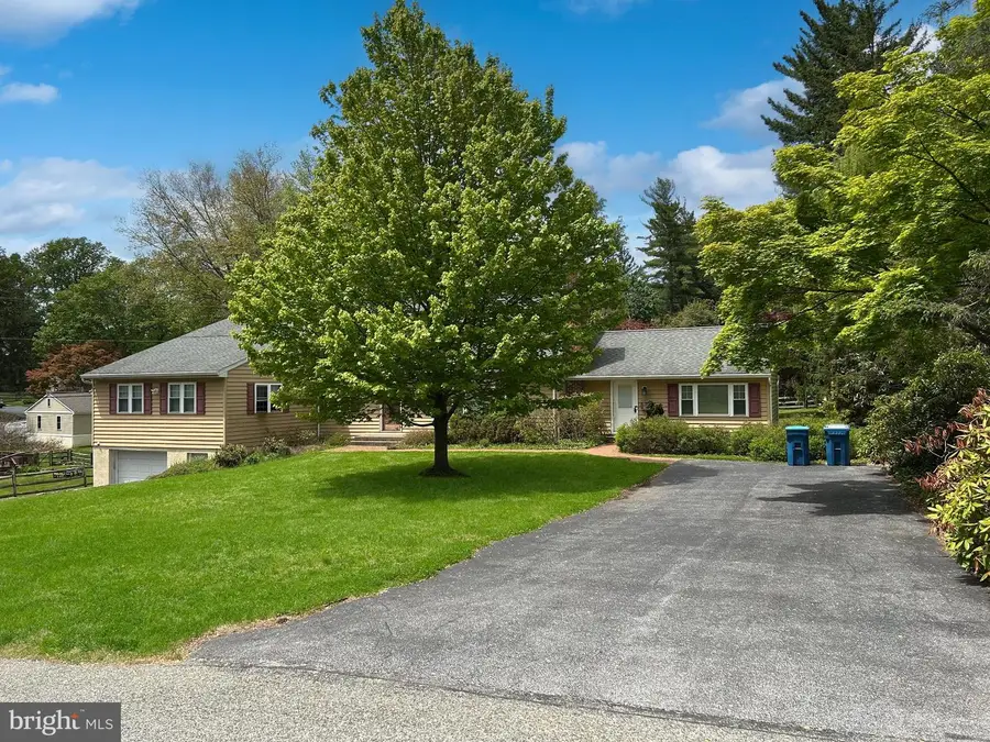 205 Oak Ln, West Chester, PA 19382 - #3