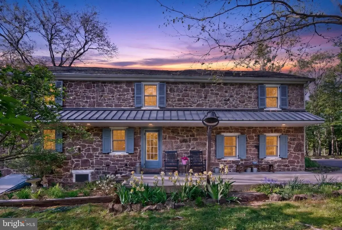 1717 Unionville Rd, Pottstown, PA 19465 - #1