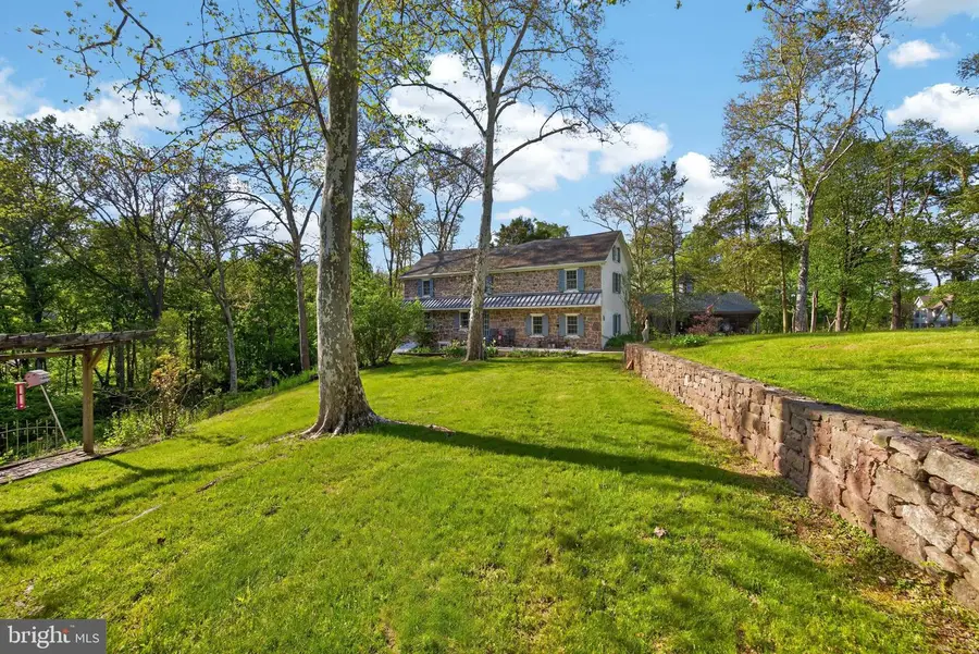 1717 Unionville Rd, Pottstown, PA 19465 - #2