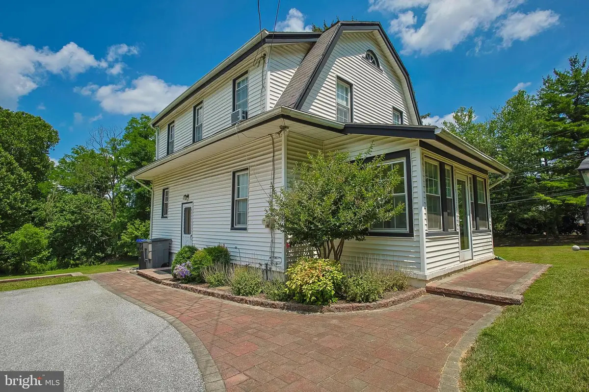 31 Old State Rd, Berwyn, PA 19312 - #1
