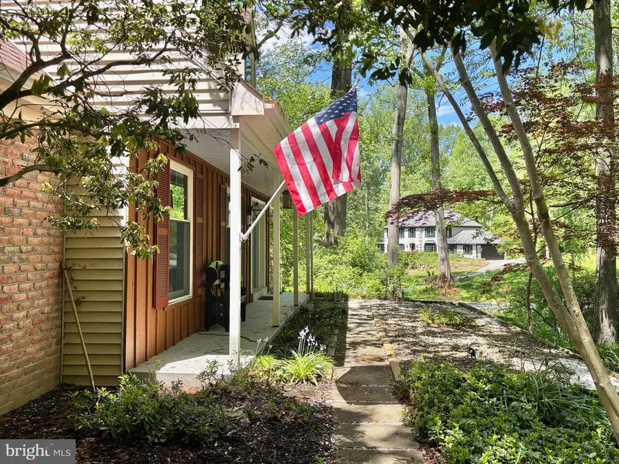 829 Nathan Hale Dr, West Chester, PA 19382 - #2
