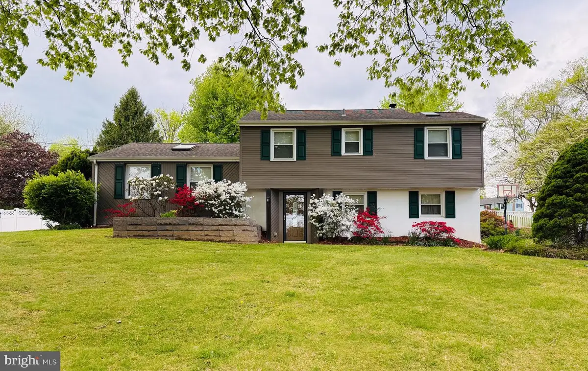 706 Edward Ln, West Chester, PA 19382 - #1