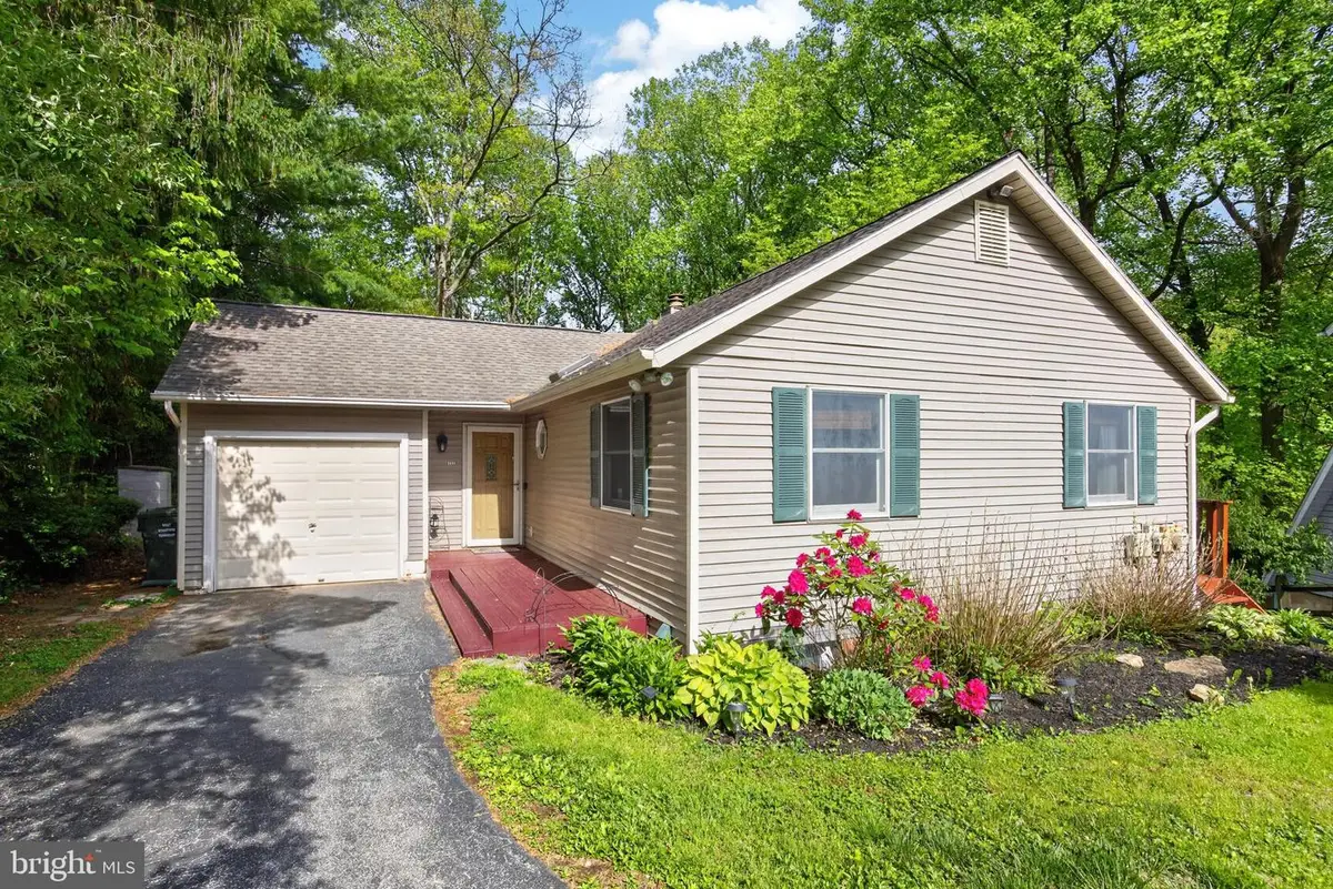 1121 Vermont Ln, Downingtown, PA 19335 - #1