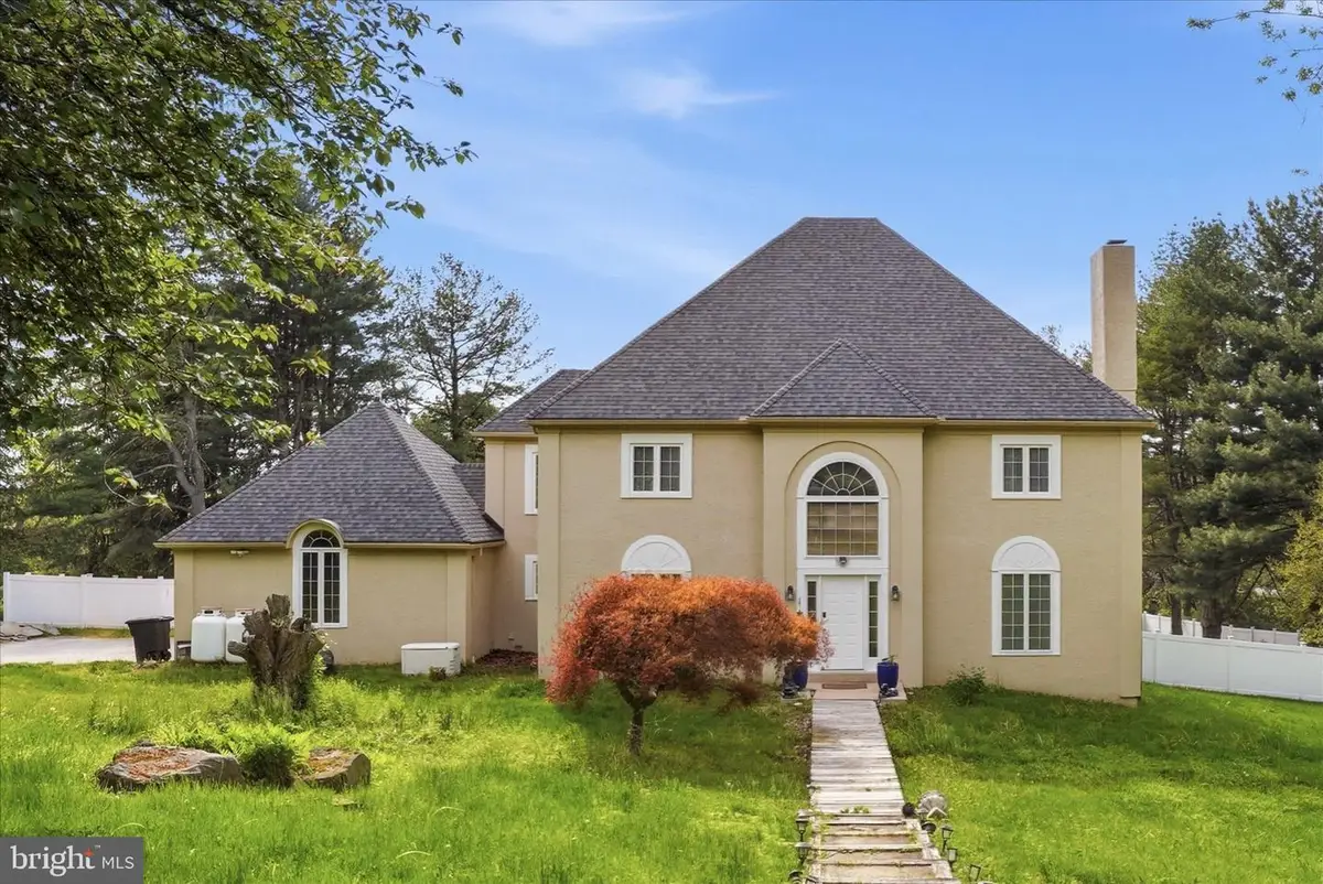 1103 Clover Hill Dr, West Chester, PA 19382 - #1