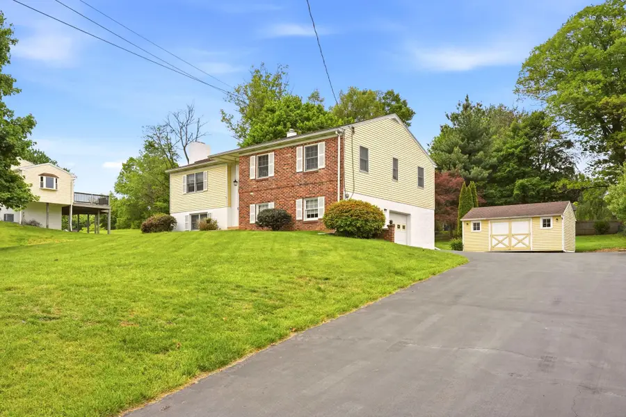 222 Coldstream Rd, Phoenixville, PA 19460 - #2