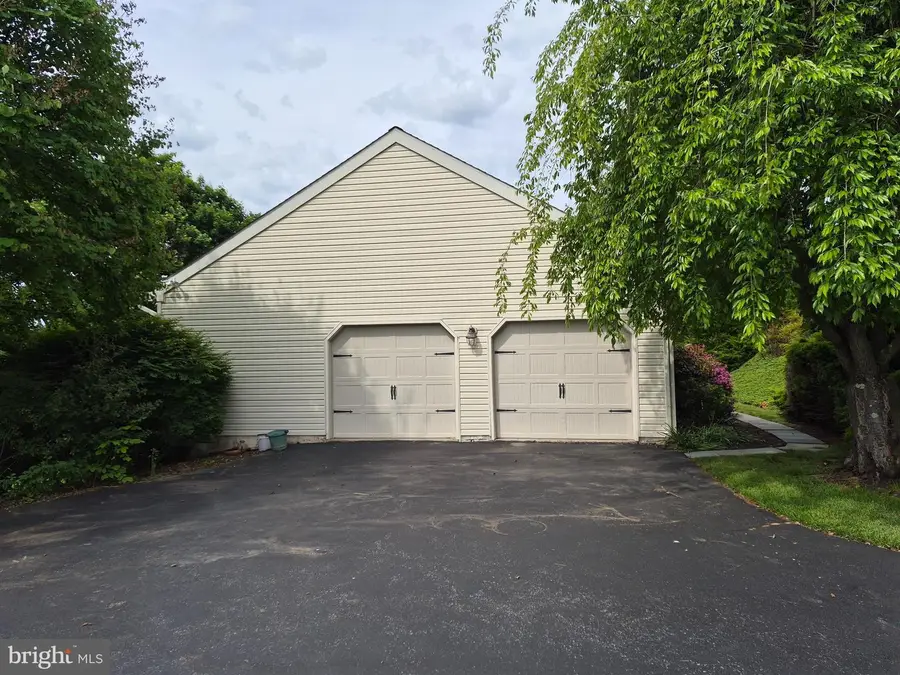 100 Noble Dr, Downingtown, PA 19335 - #3