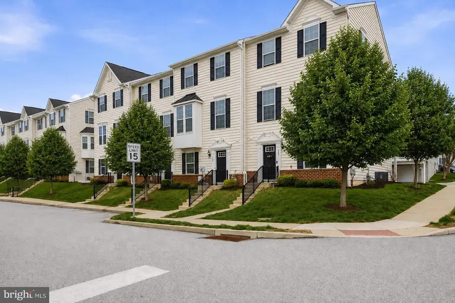 422 Lopata Rd, Phoenixville, PA 19460 - #2