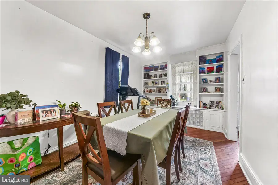 438 W 1st Ave, Parkesburg, PA 19365 - #2