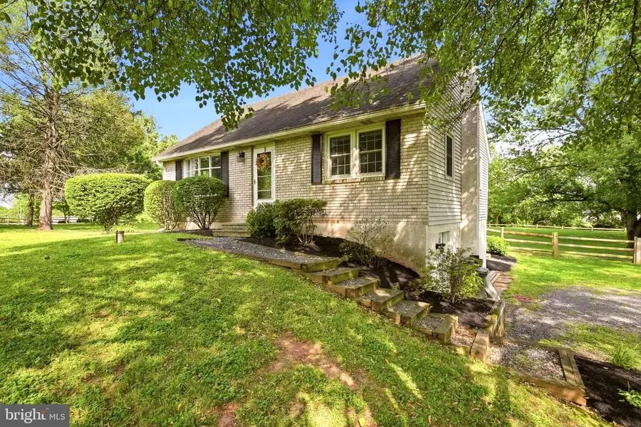 60 Roberts Cir, Pottstown, PA 19465 - #3