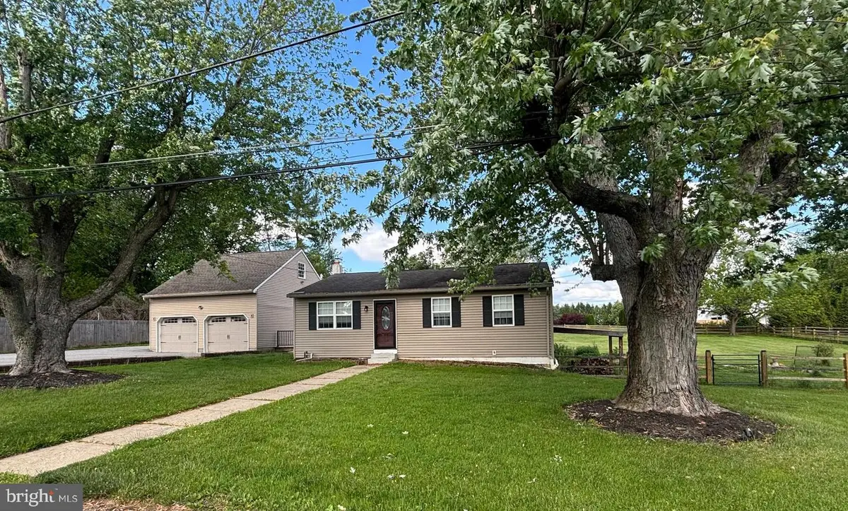 388 Hipkins Rd, West Grove, PA 19390 - #1