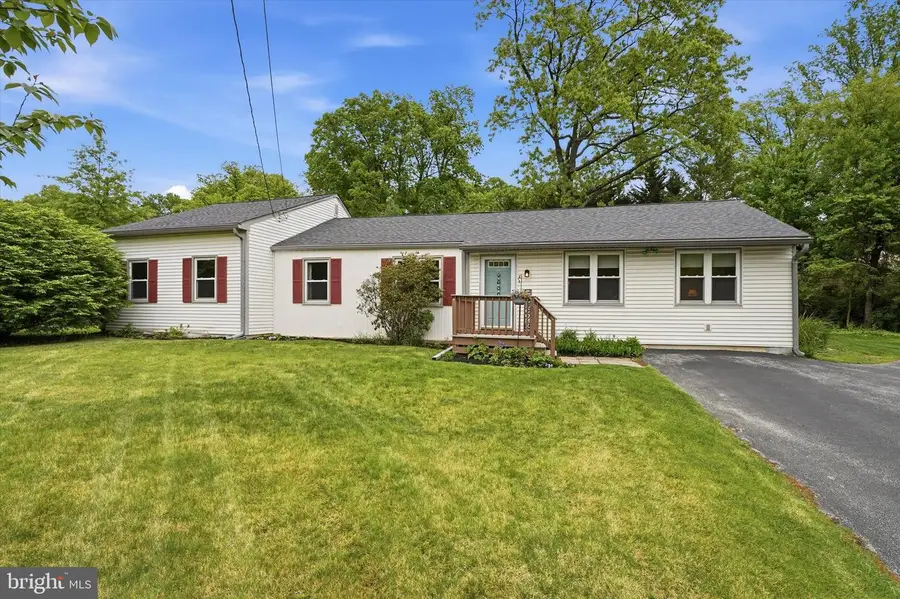 25 Carol Ln, Malvern, PA 19355 - #2