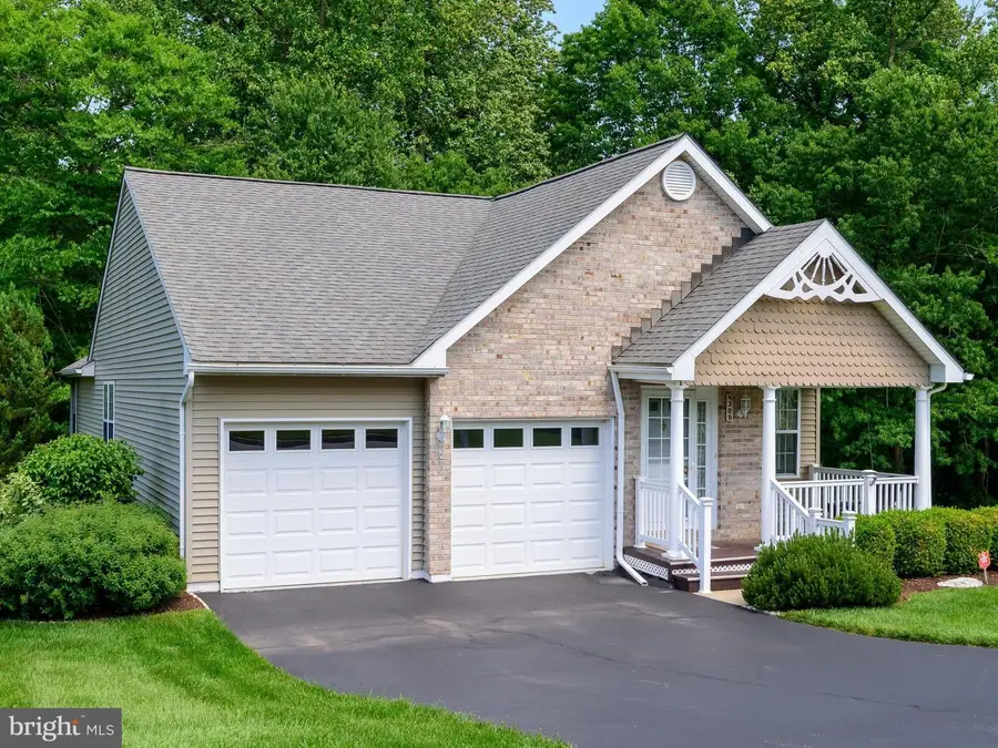 309 Deer Track Ct, West Grove, PA 19390 - #2