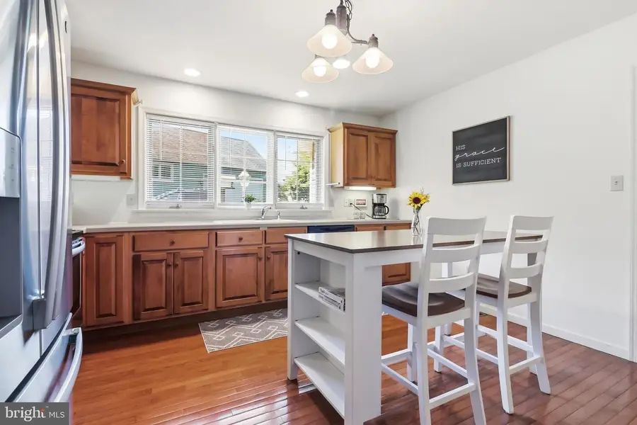 8 Parkside Dr, Elverson, PA 19520 - #2