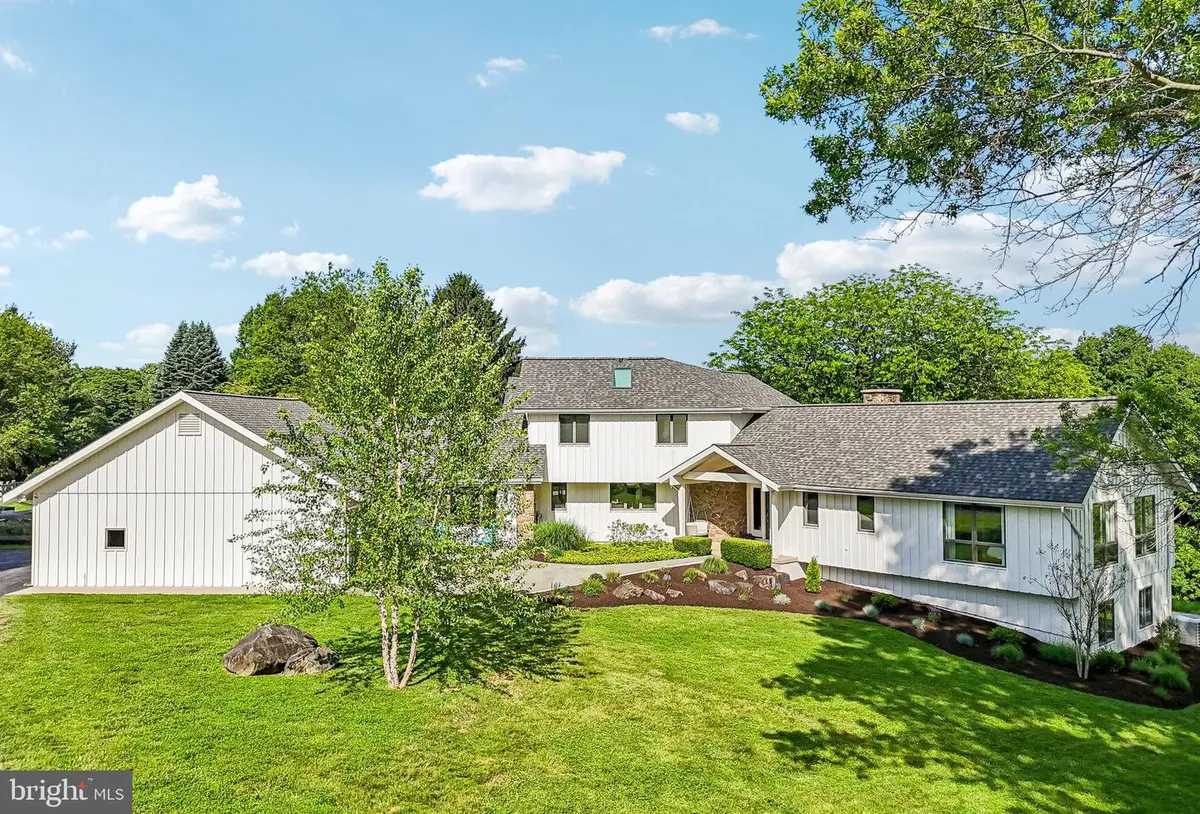 989 Delchester Rd, Newtown Square, PA 19073 - #1