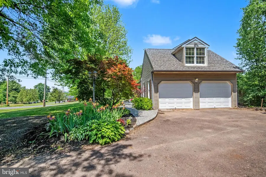 206 Reitnour Rd, Spring City, PA 19475 - #3