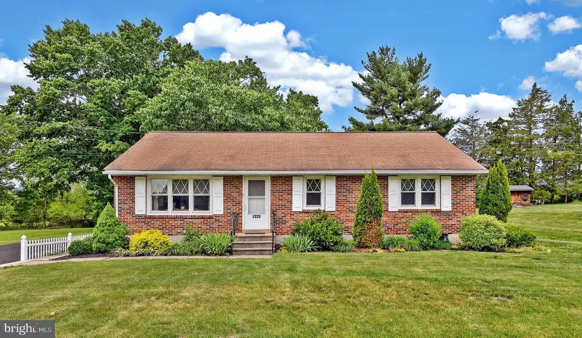 1233 Miller Rd, Pottstown, PA 19465 - #1