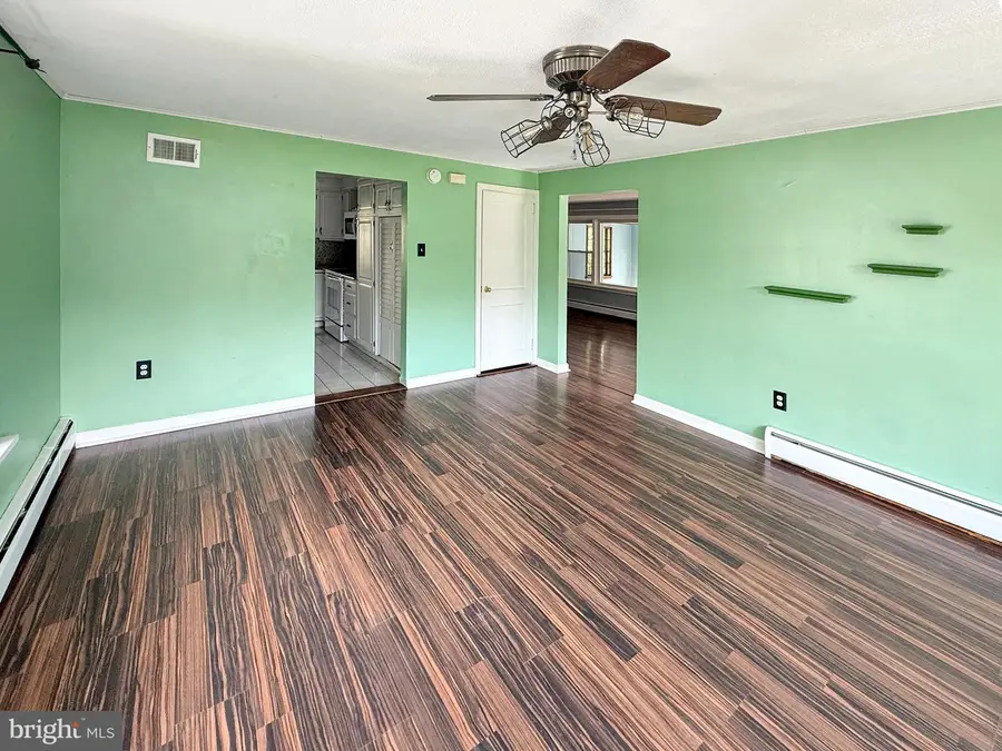 124 Creamery Rd, Coatesville, PA 19320 - #3