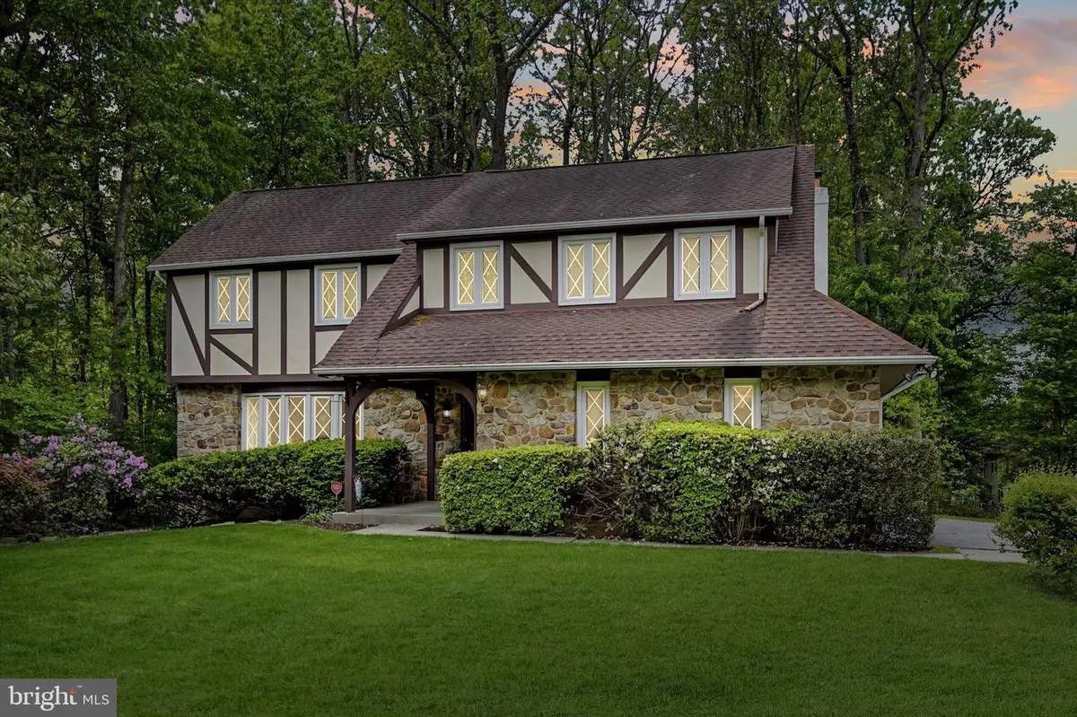 700 Broad View Rd, Exton, PA 19341 - #1
