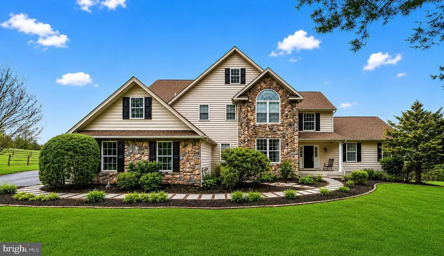 592 W Creek Rd, West Chester, PA 19382 - #2