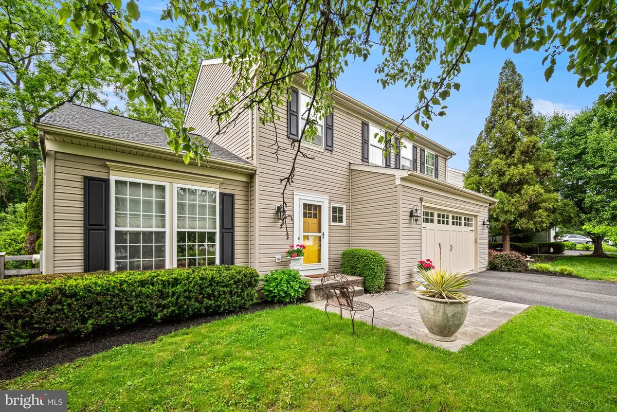 2022 Mallard Cir S, Phoenixville, PA 19460 - #1