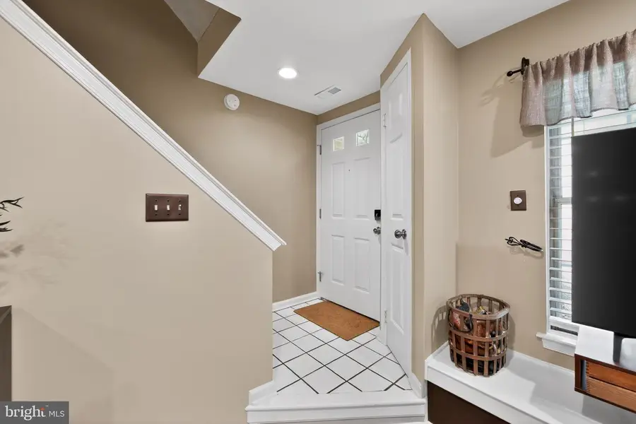 46 Rampart Dr, Chesterbrook, PA 19087 - #2