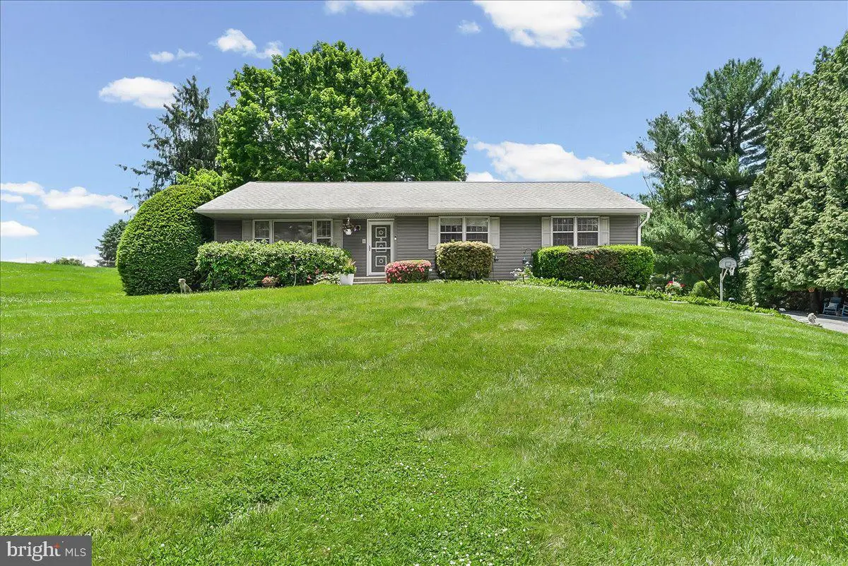 207 W Woodview Rd, West Grove, PA 19390 - #1
