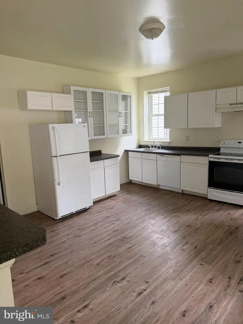531 S Walnut St, West Chester, PA 19382 - #3