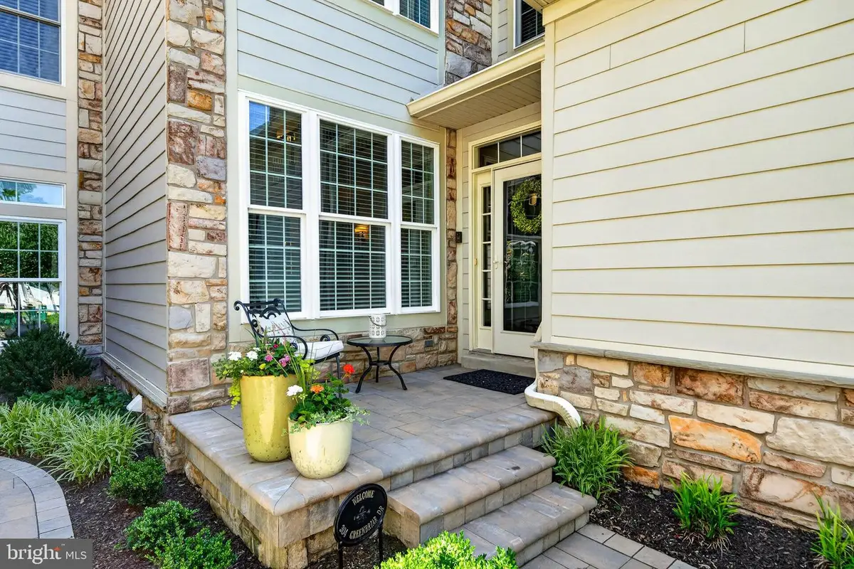 304 Greenbriar Dr, West Chester, PA 19382 - #1