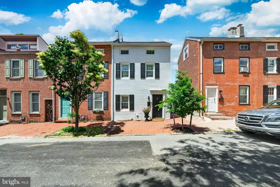 129 W Union St, West Chester, PA 19382 - #2