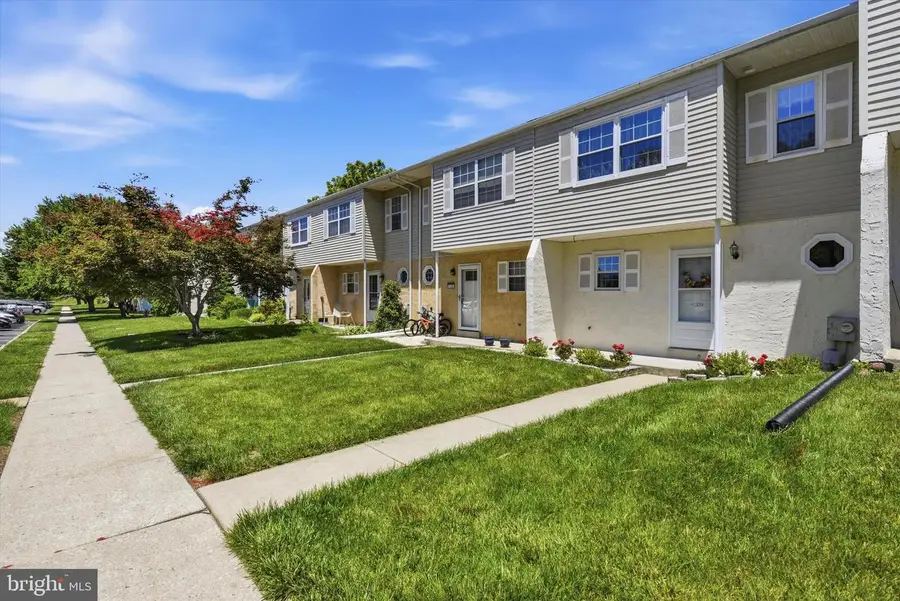 324 Carlyn Ct, Downingtown, PA 19335 - #3