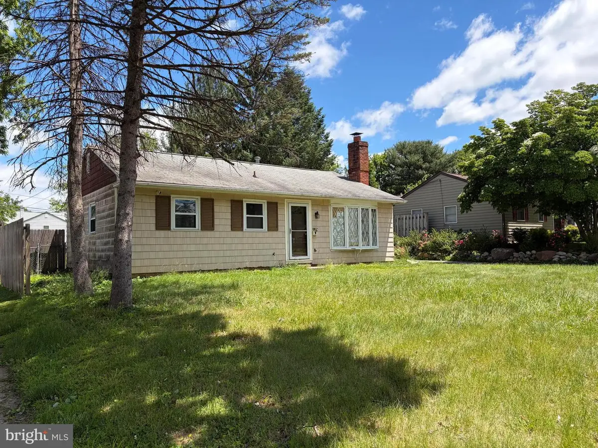 107 Manor Rd, Paoli, PA 19301 - #1
