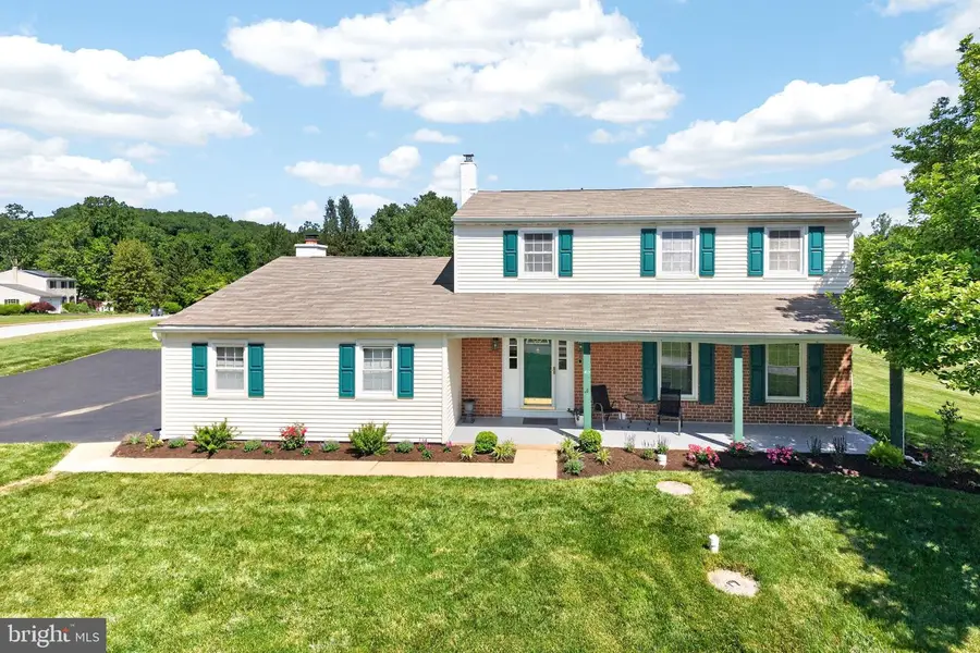 2 Revere Ln, Glenmoore, PA 19343 - #2