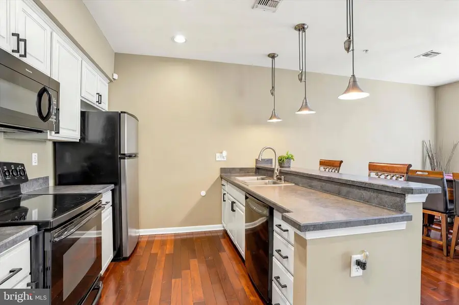 136 Bridge St #305, Phoenixville, PA 19460 - #3