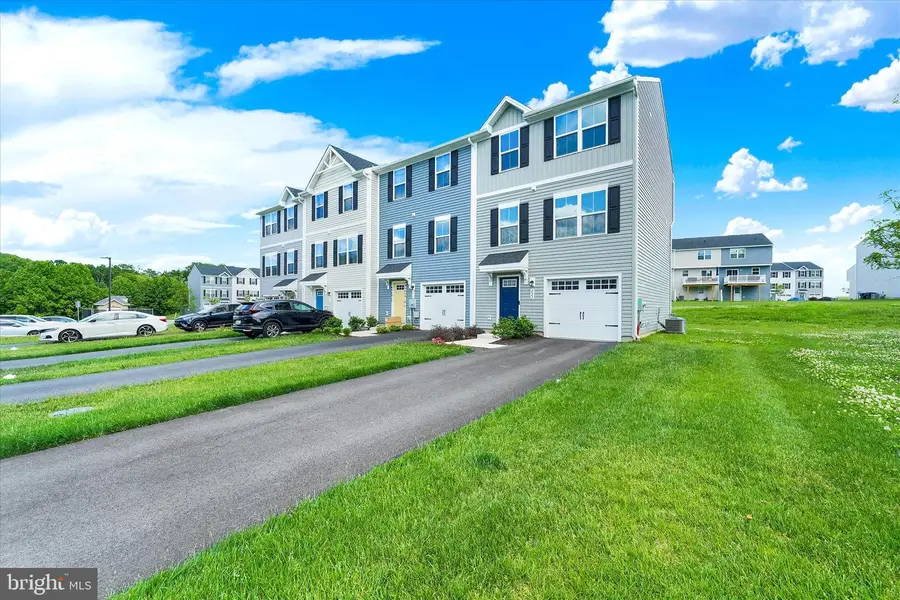 222 Hamilton Ln, Coatesville, PA 19320 - #2