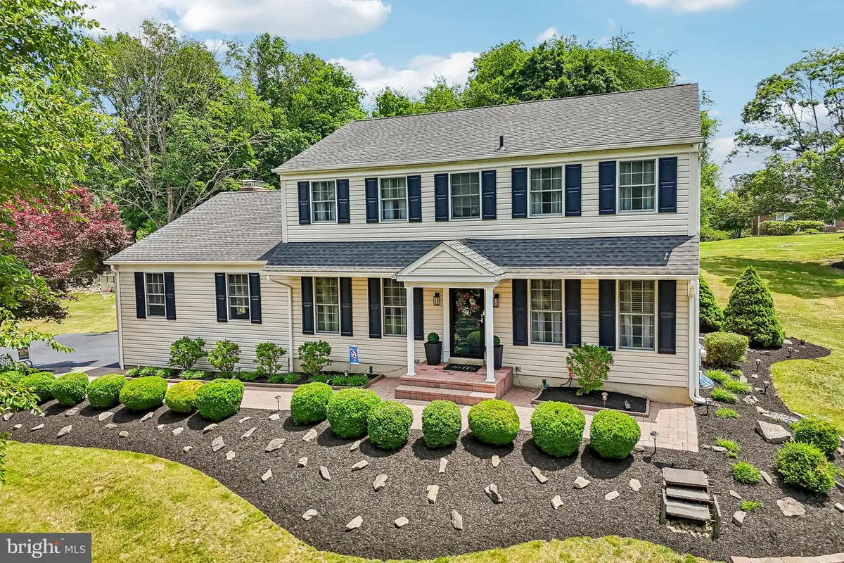 604 Gages Ln, West Chester, PA 19382 - #1