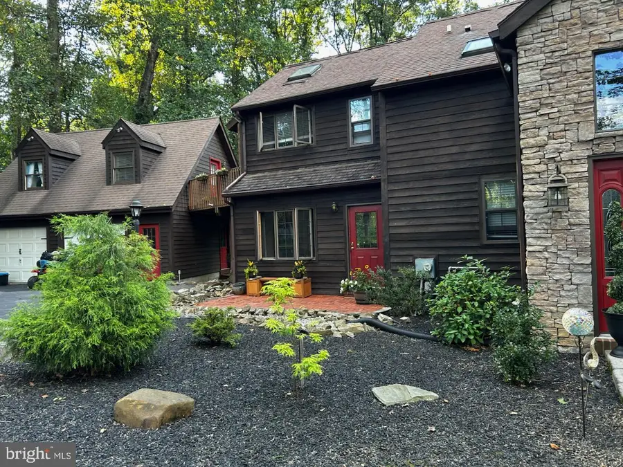 281 Woodland Dr, Downingtown, PA 19335 - #3