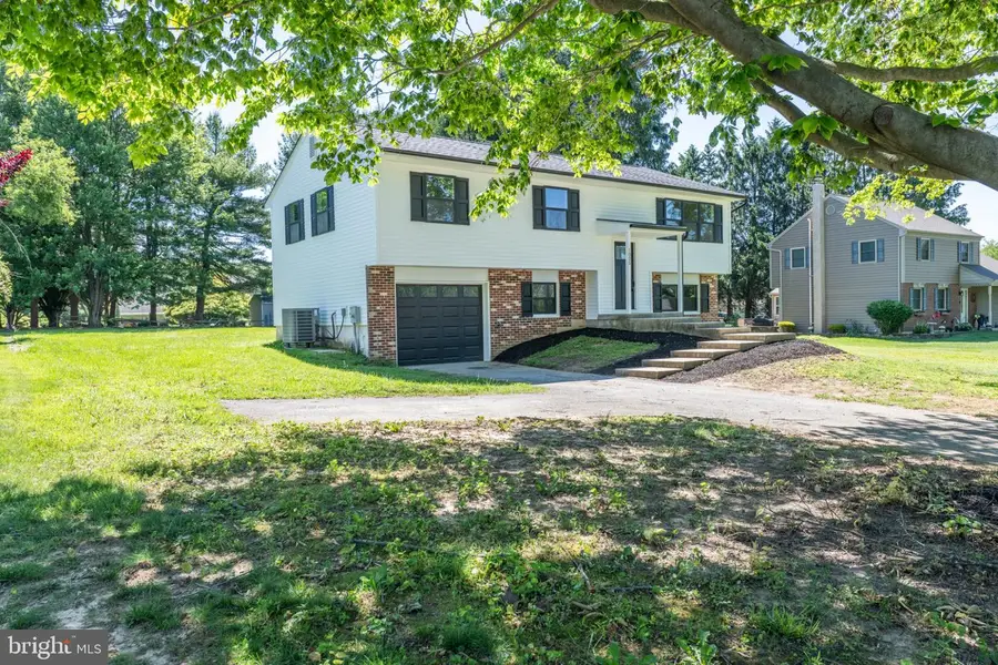 1005 Ericsson Dr, Coatesville, PA 19320 - #3