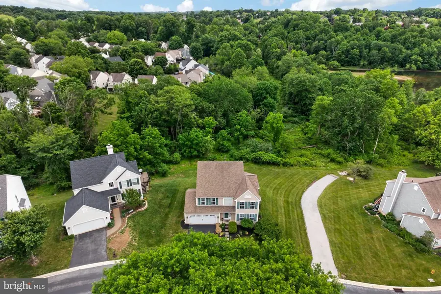 509 Larkins Bridge Dr, Downingtown, PA 19335 - #2
