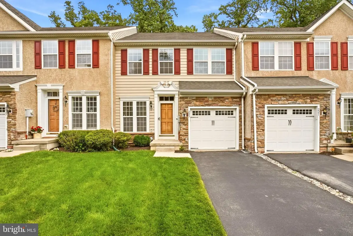 223 Tall Trees Cir, Downingtown, PA 19335 - #1