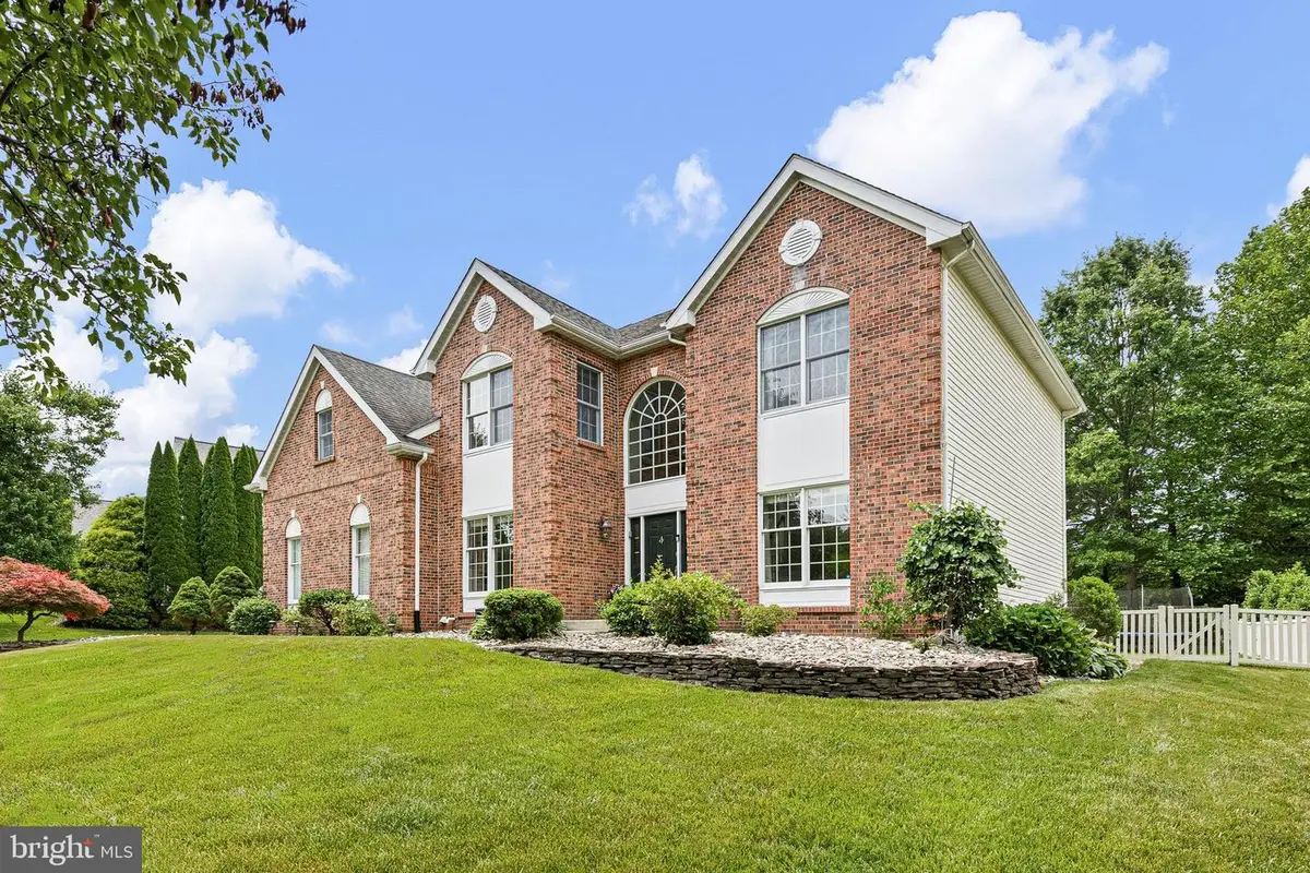 737 Meadowbank Rd, Kennett Square, PA 19348 - #1