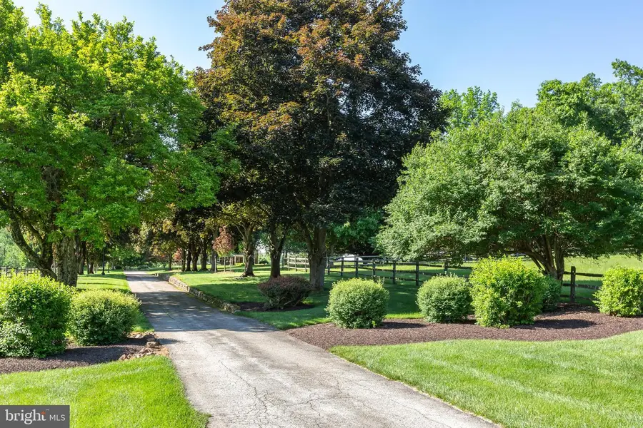 137 Davis Rd, Malvern, PA 19355 - #3