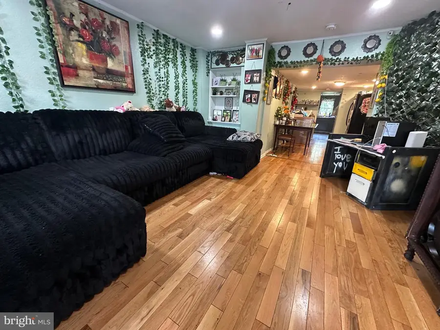 319 High St, Phoenixville, PA 19460 - #3