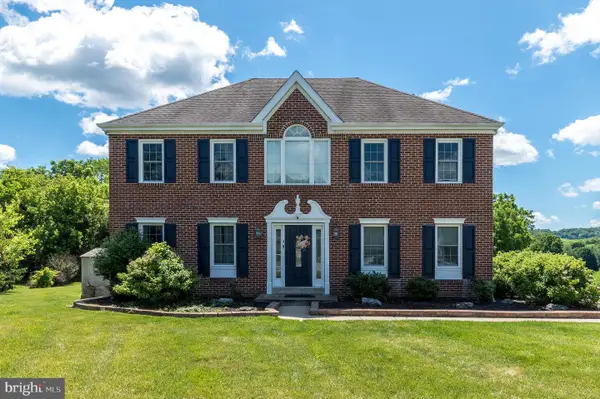 4 Magnolia Ct, DOWNINGTOWN, PA 19335