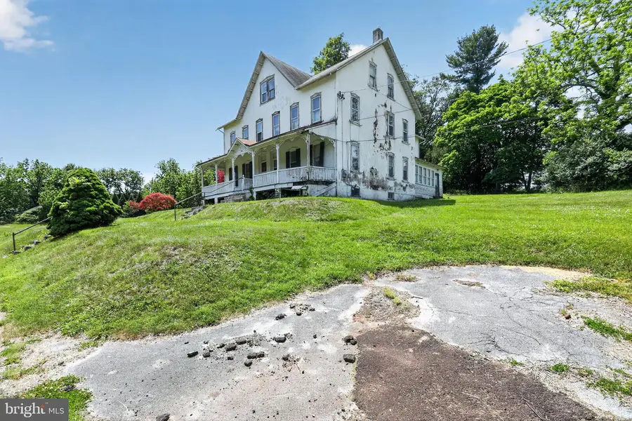250 Kolb Rd, Spring City, PA 19475 - #3