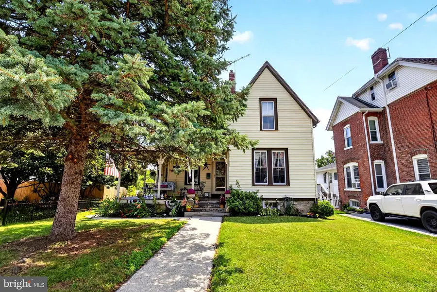 334 Washington Ave, Downingtown, PA 19335 - #2